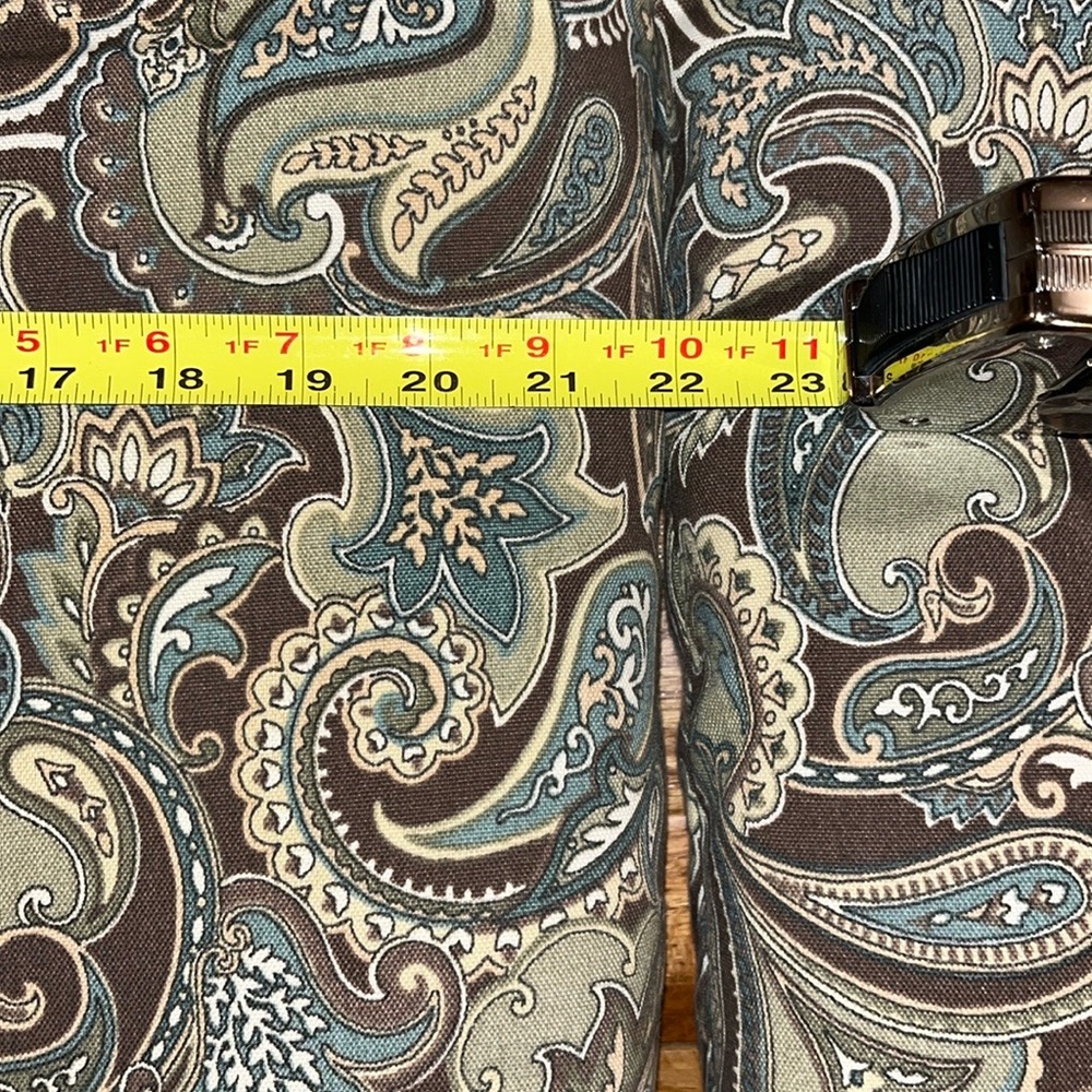 Plantation Patterns : Paisley Patterned Seat Cushions - Picture 5 of 8